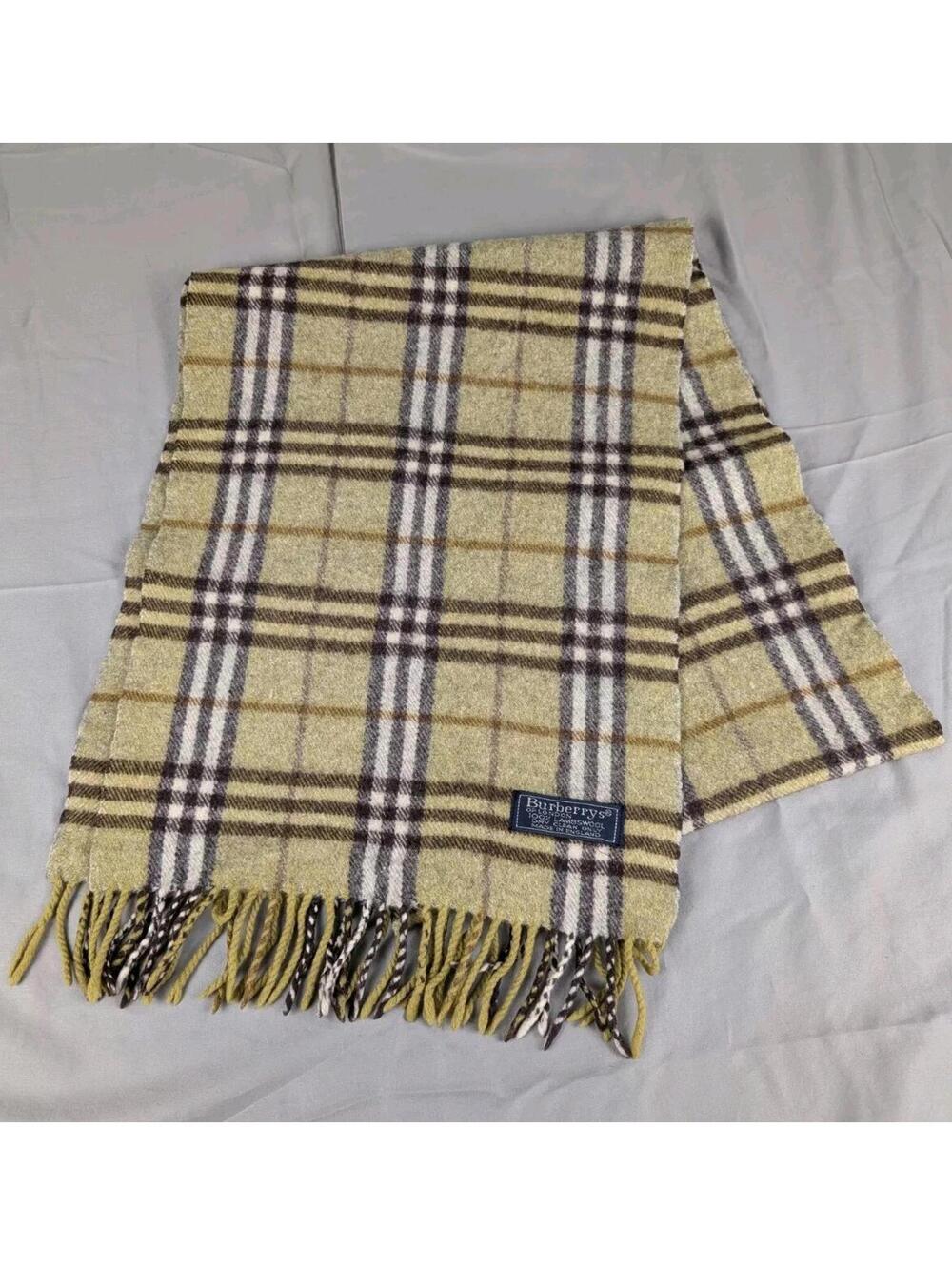 Vintage Burberry of London 100% Lambs Wool Scarf Multicolor Burberrys